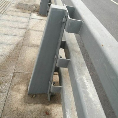 防撞護欄