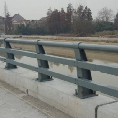防撞護欄